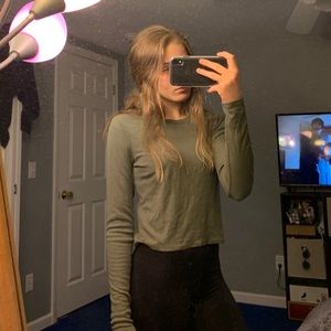 hollister crop long sleeve